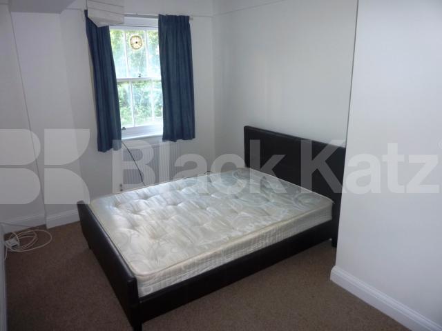 			NEW INSTRUCTION!, 2 Bedroom, 1 bath, 1 reception Flat			 Chalton Street, EUSTON / CAMDEN